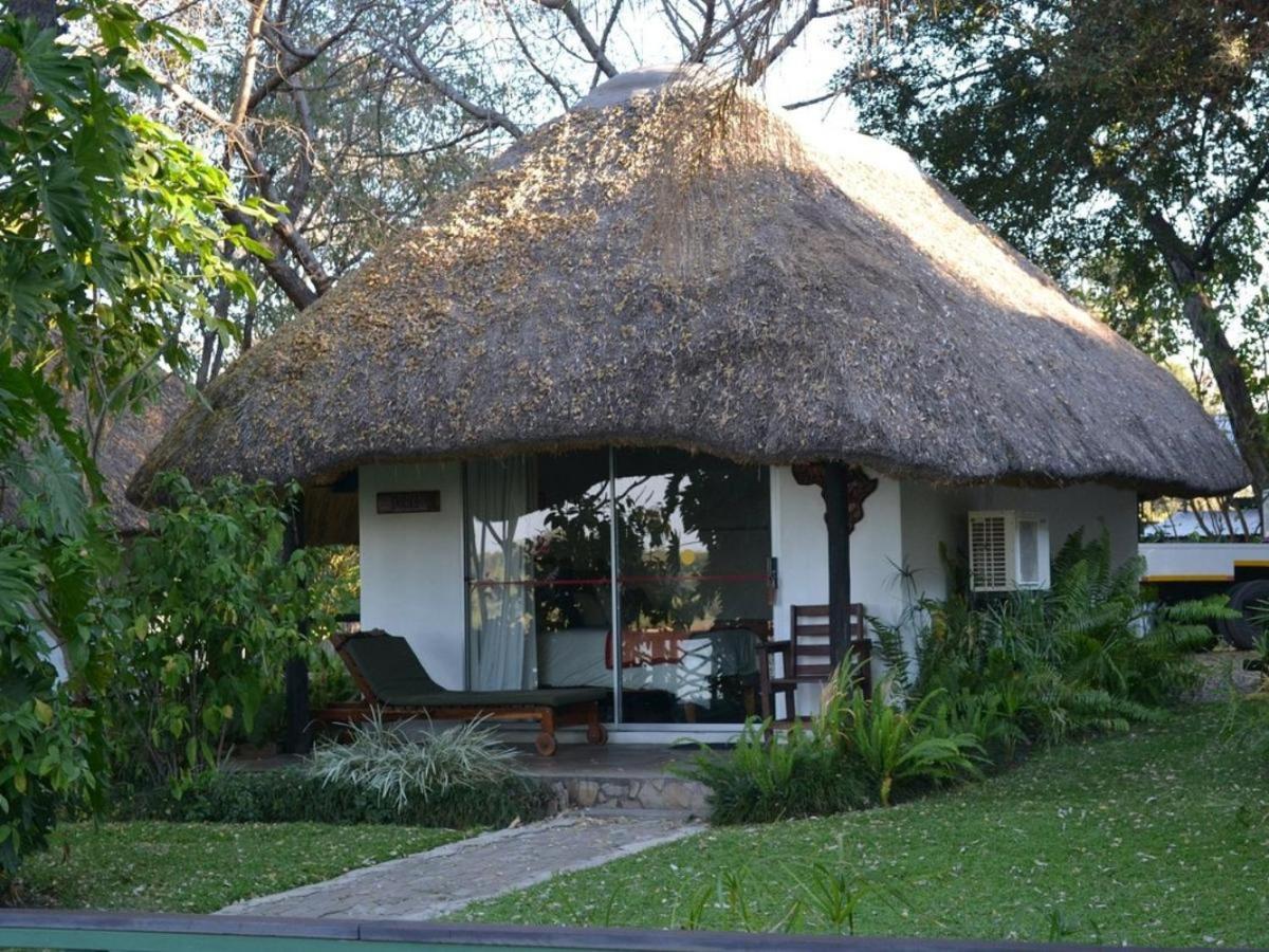 Caprivi River Lodge カティマ・ムリロ エクステリア 写真