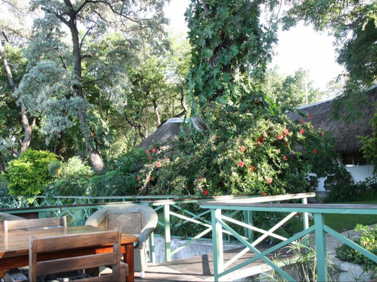 Caprivi River Lodge カティマ・ムリロ エクステリア 写真
