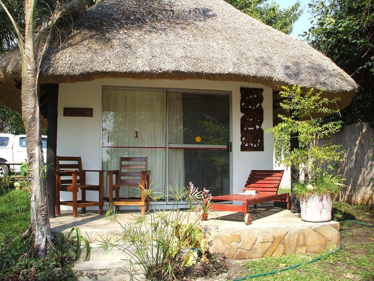 Caprivi River Lodge カティマ・ムリロ エクステリア 写真