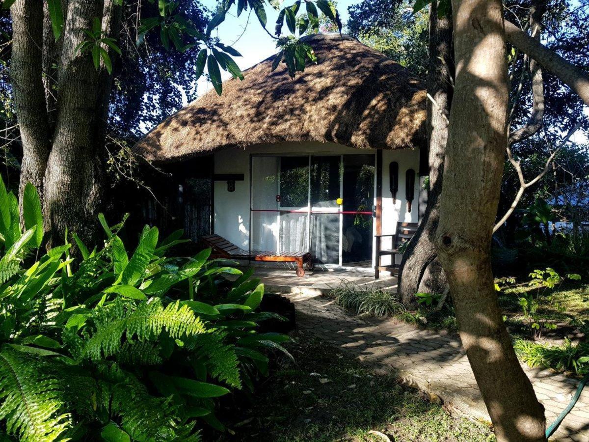Caprivi River Lodge カティマ・ムリロ エクステリア 写真