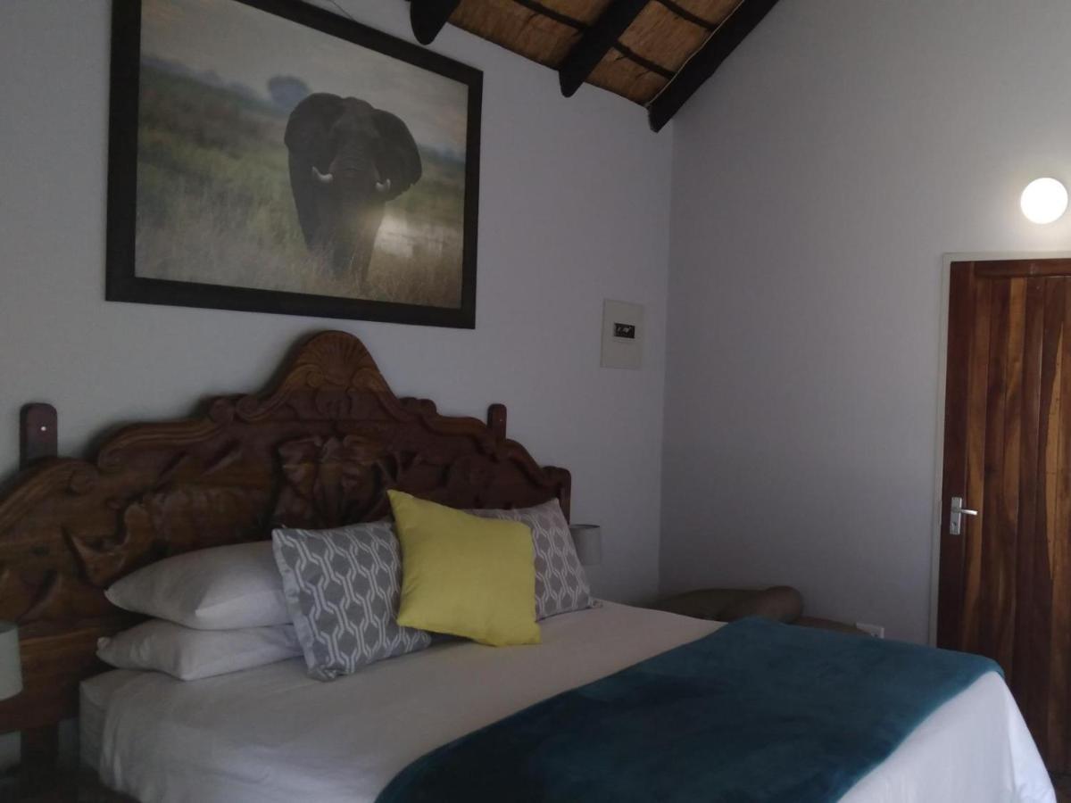 Caprivi River Lodge カティマ・ムリロ エクステリア 写真