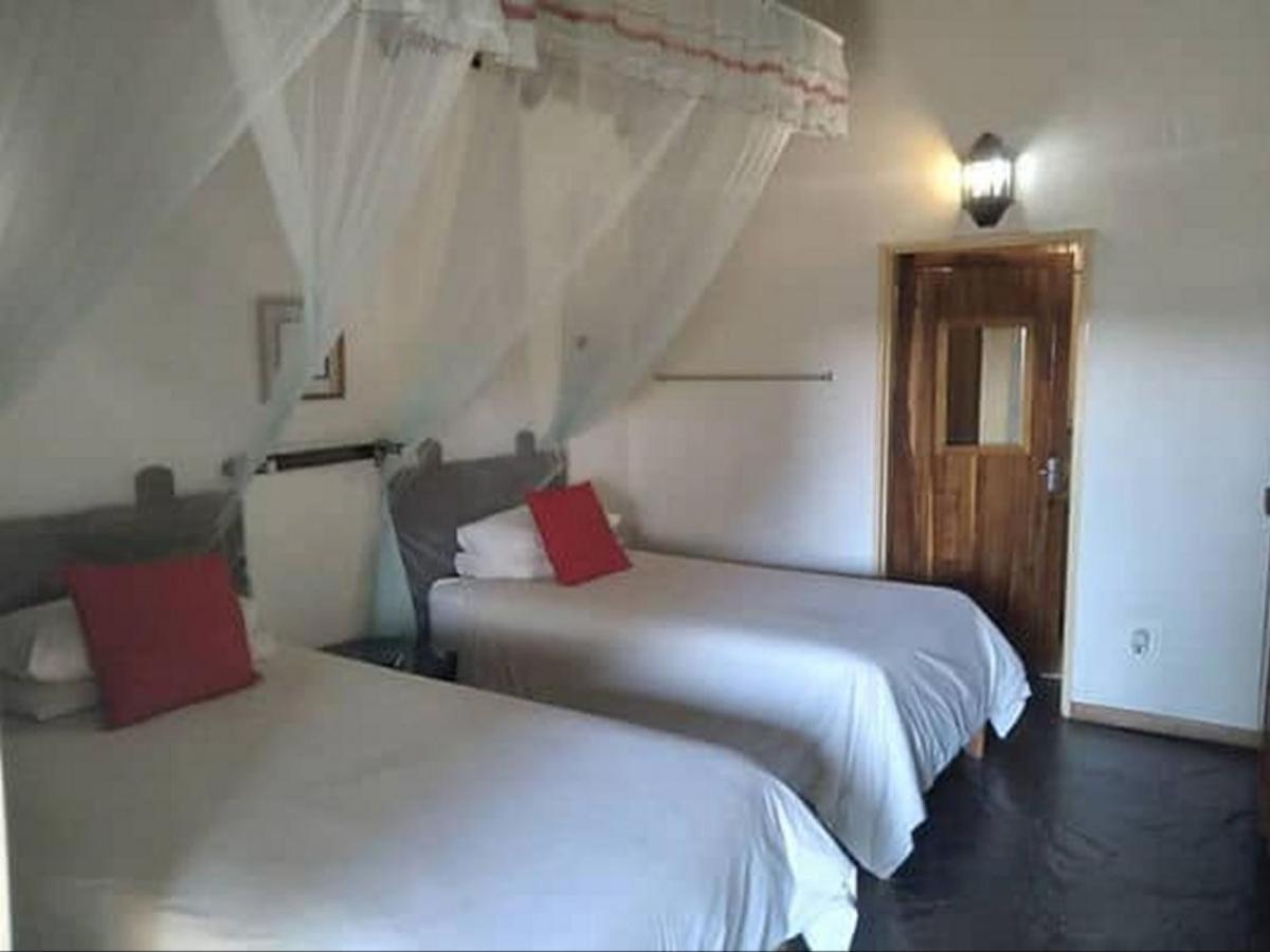 Caprivi River Lodge カティマ・ムリロ エクステリア 写真