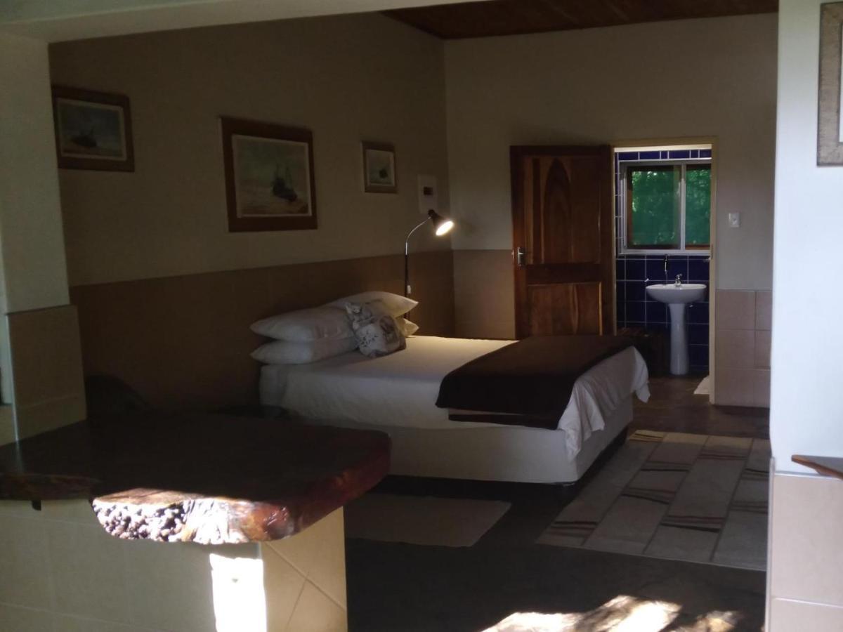 Caprivi River Lodge カティマ・ムリロ エクステリア 写真