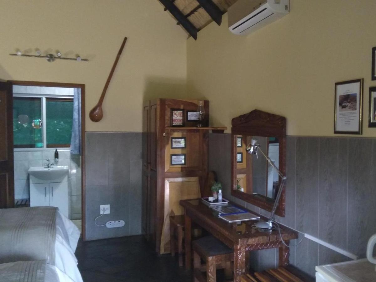 Caprivi River Lodge カティマ・ムリロ エクステリア 写真