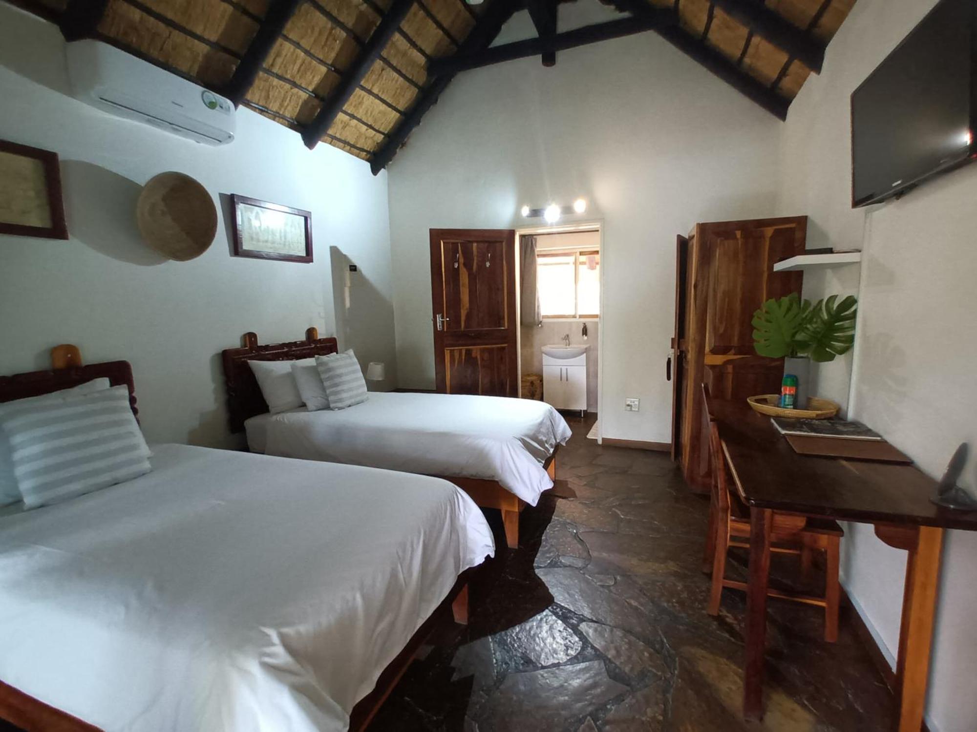 Caprivi River Lodge カティマ・ムリロ エクステリア 写真